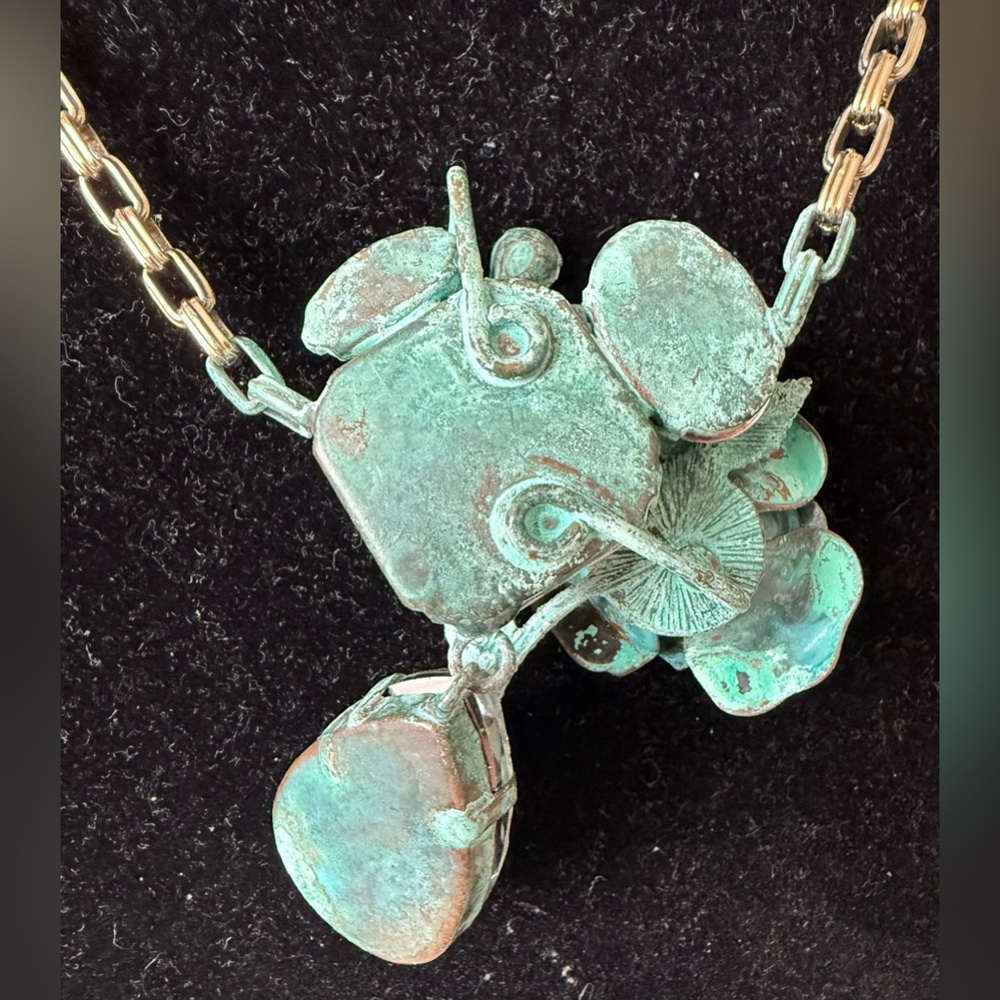 Betsey Johnson Blue and Gold Floral Necklace Cluster Rustic Chain Rose Flower - Picture 3 of 6